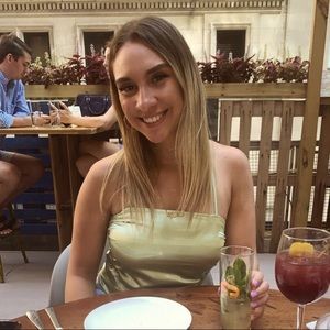 Meet your Posher, Nadia